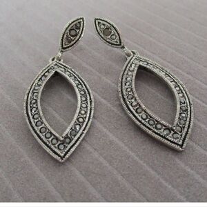 Vintage Silver & Grey Rhinestone Drop Earrings